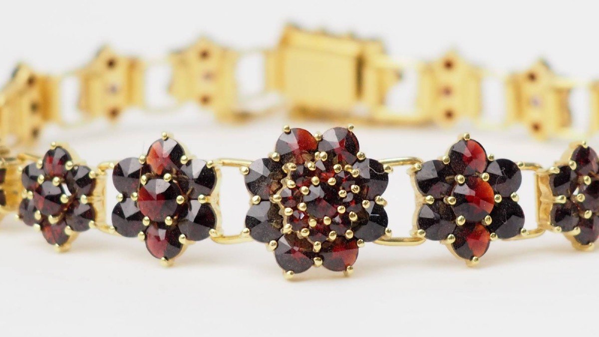 Vintage Yellow Gold And Garnet Bracelet-photo-3