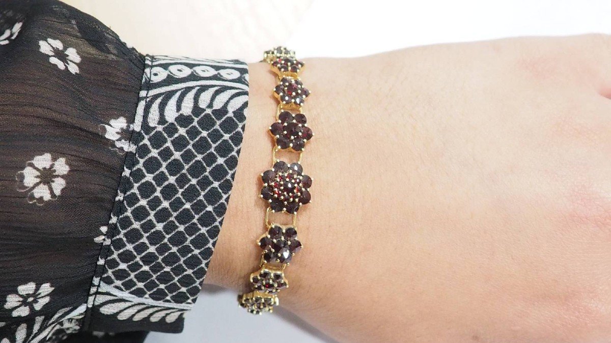 Vintage Yellow Gold And Garnet Bracelet-photo-5