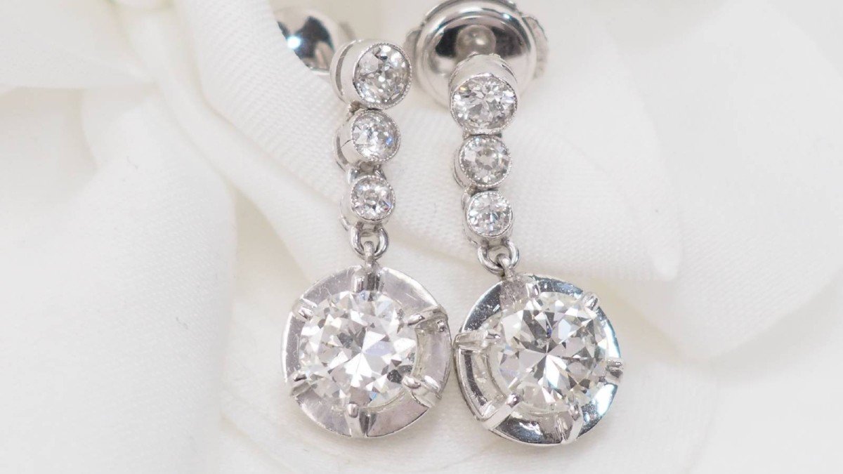 Pair Of Antique Sleepers In White Gold And Diamonds-photo-2