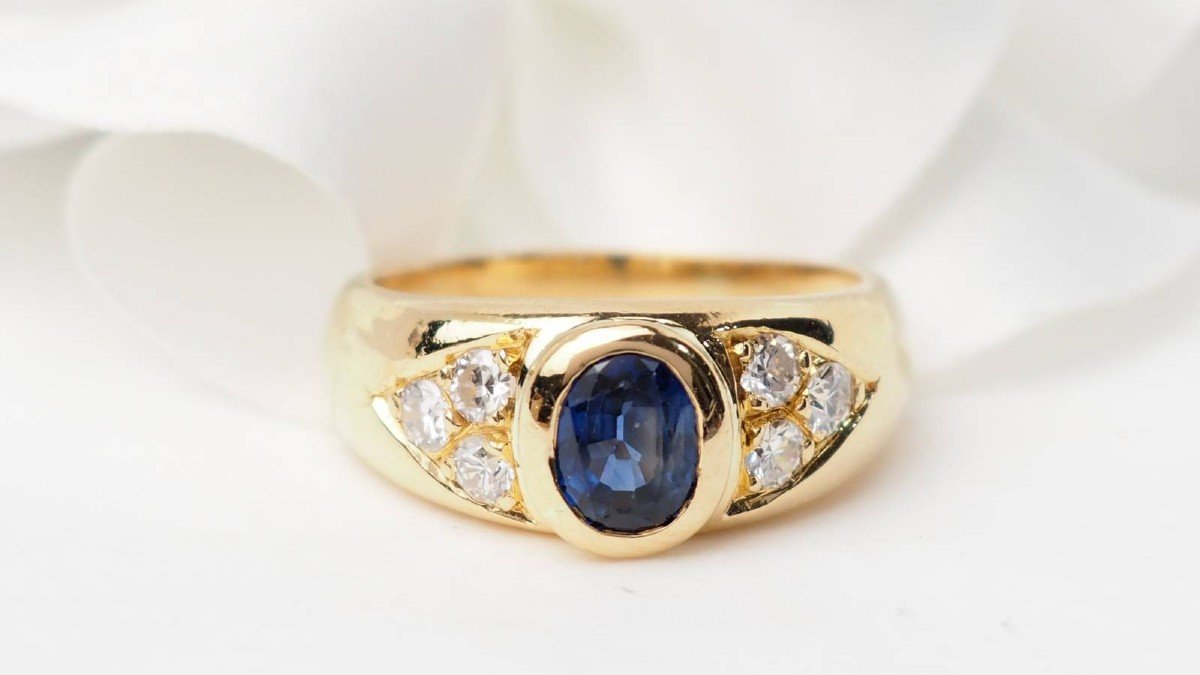 Bague Jonc En Or Jaune, Spinelle Bleu Et Diamants