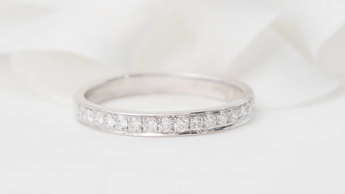 Half Alliance In White Gold And Diamonds-photo-2