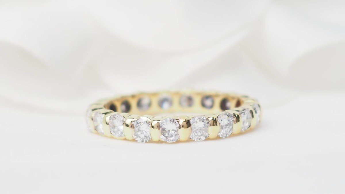 American Wedding Band In Yellow Gold And Diamonds 1.33ct-photo-2