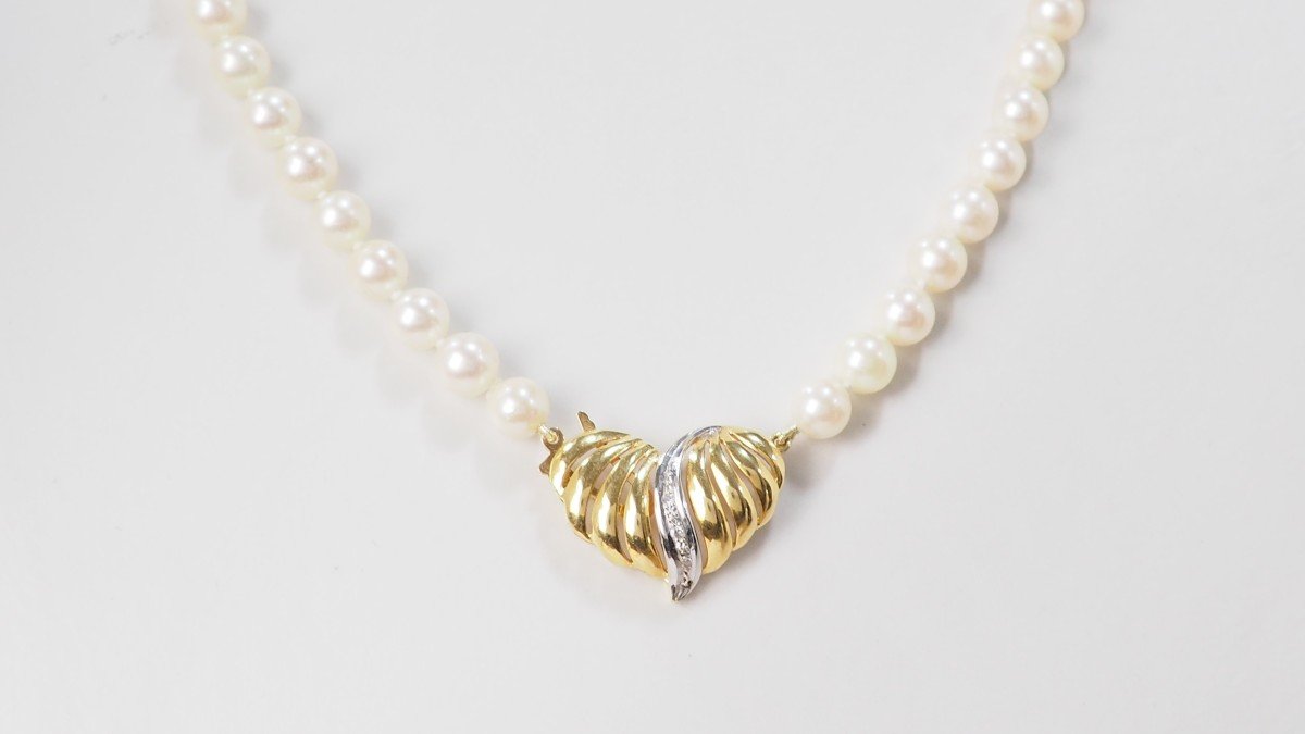 Yellow Gold And Cultured Pearl Necklace-photo-2