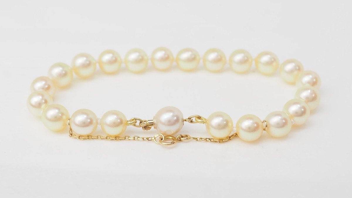 Yellow Gold And Cultured Pearl Bracelet-photo-1