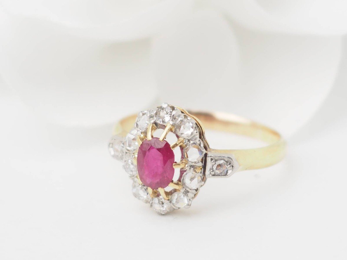 Antique Ring In Yellow Gold, Ruby And Diamonds-photo-4