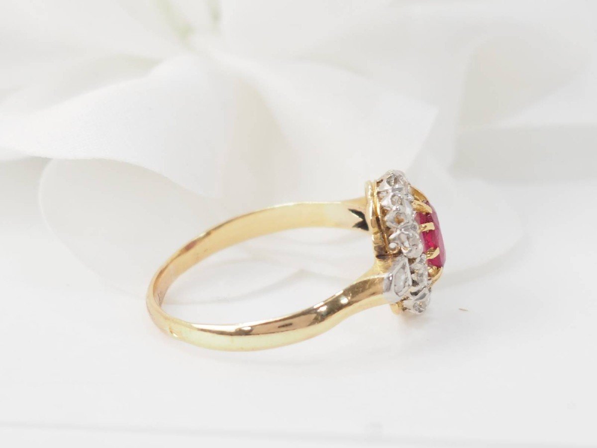 Antique Ring In Yellow Gold, Ruby And Diamonds-photo-2