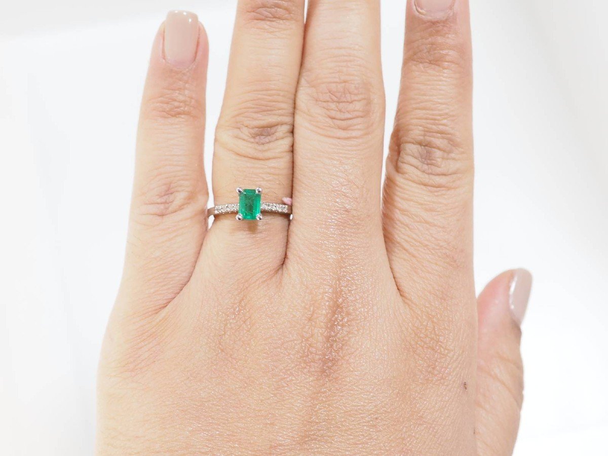 White Gold, Emerald And Diamond Solitaire Ring-photo-3