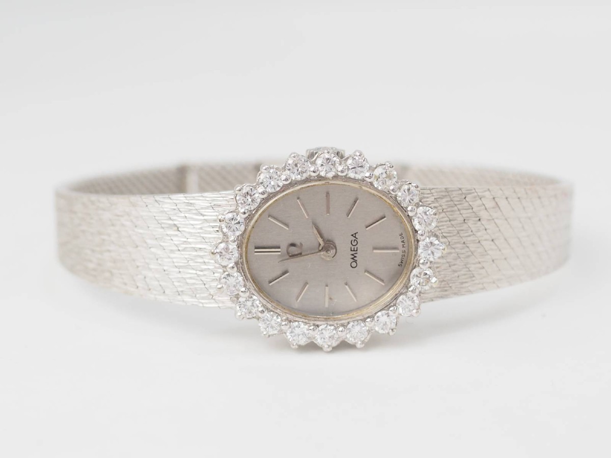 Omega Watch In White Gold And Diamonds-photo-2