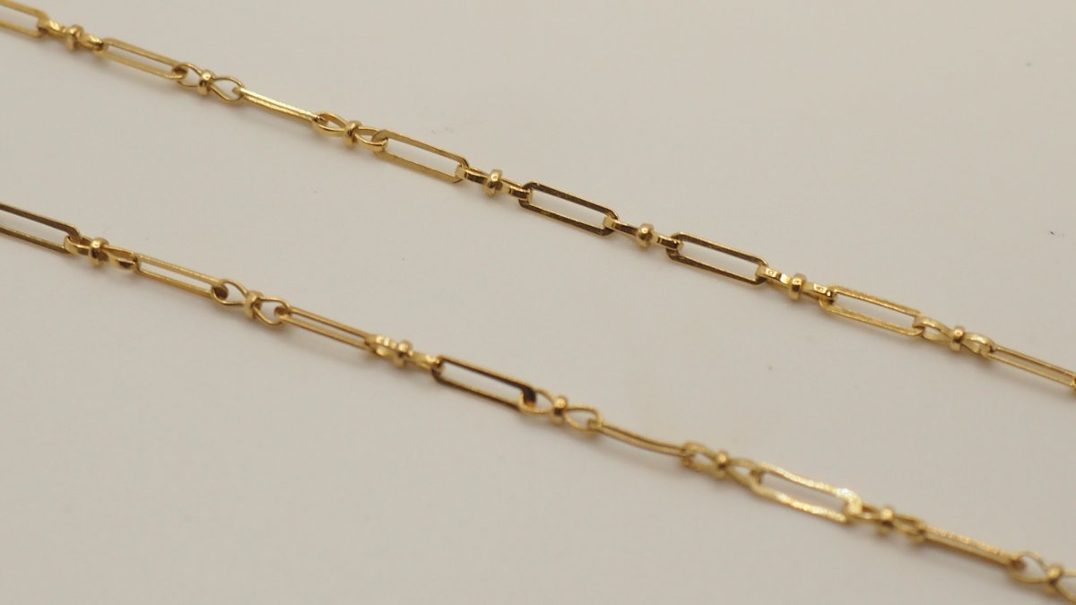 Drapery Necklace In Yellow Gold-photo-4