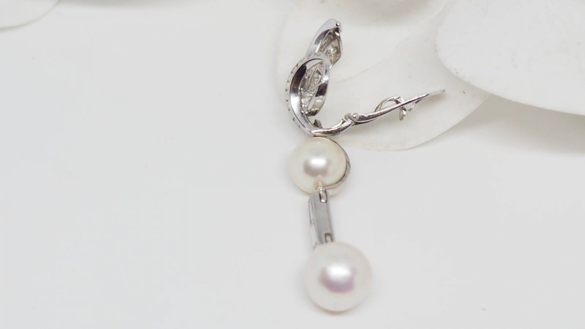 White Gold Diamond And Pearl Earrings-photo-3