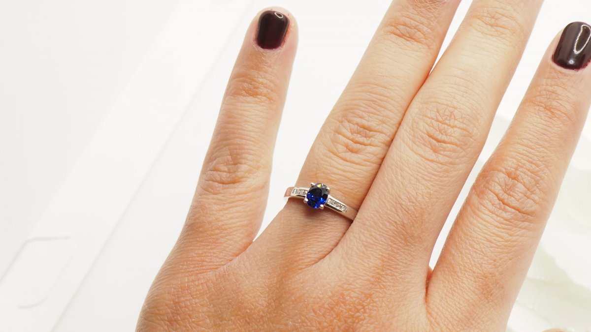 Ring Set With A Natural Sapphire And Diamonds-photo-3