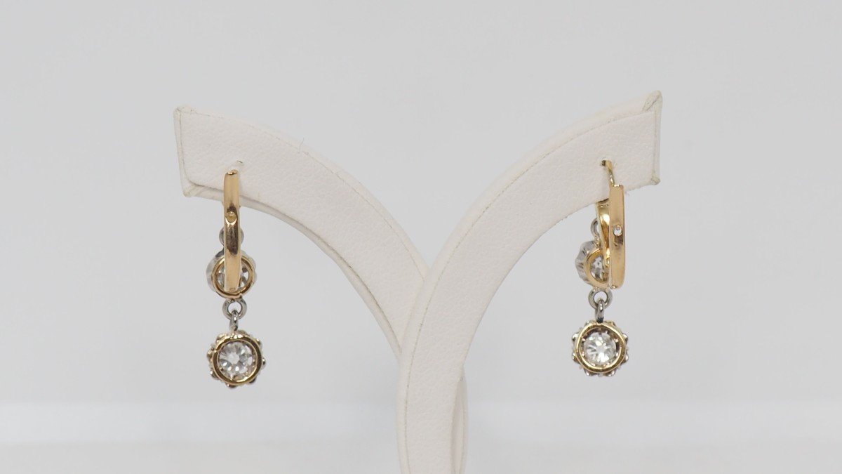 Sleepers In Yellow Gold Decorated With Diamonds-photo-4