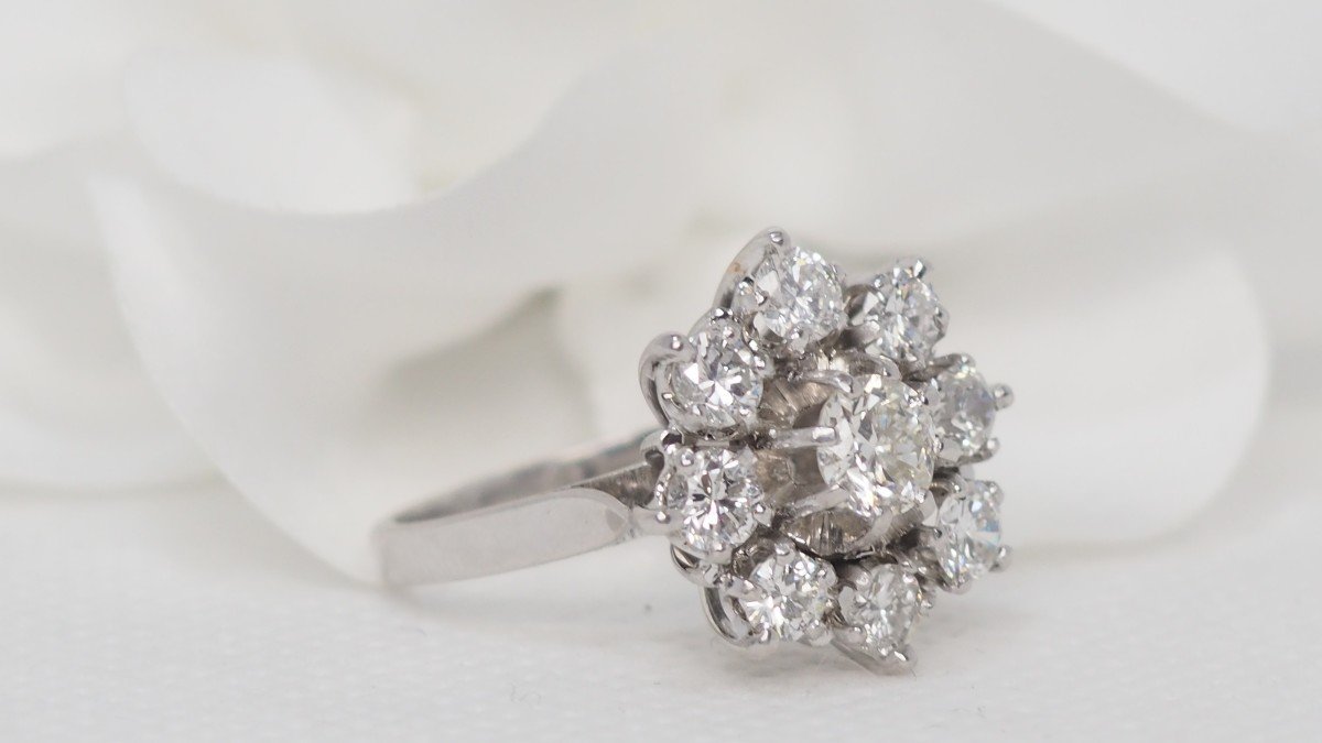 Important Marguerite Ring In Platinum And Diamonds-photo-4