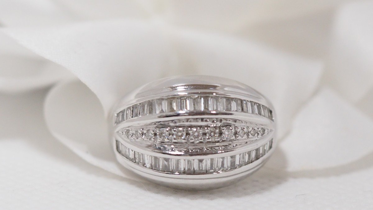 White Gold Bangle Ring Set With Diamonds