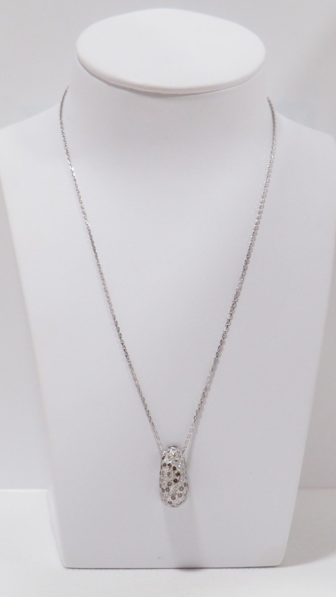 Necklace In White Gold And Diamonds-photo-4