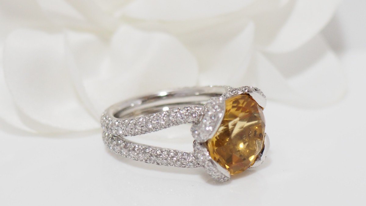 Ring In White Gold, Citrine And Diamonds-photo-3