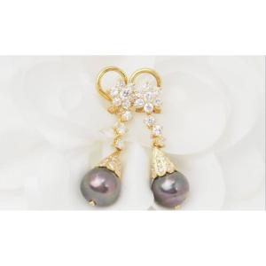 Boucles d'Oreilles En Or Jaune, Diamants Et Perles De Tahiti