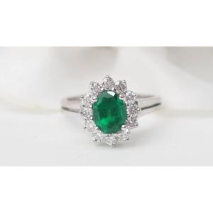 Marguerite Ring In White Gold Emerald And Diamonds