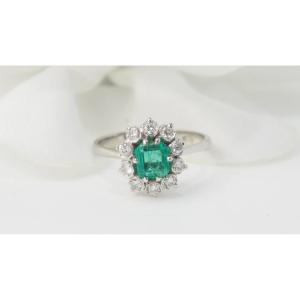 Marguerite Ring In White Gold, Emerald And Diamonds 