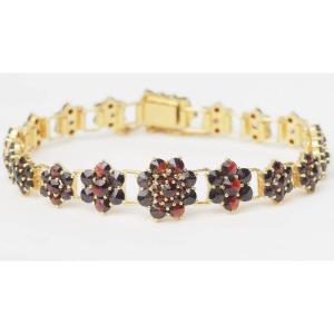 Vintage Yellow Gold And Garnet Bracelet