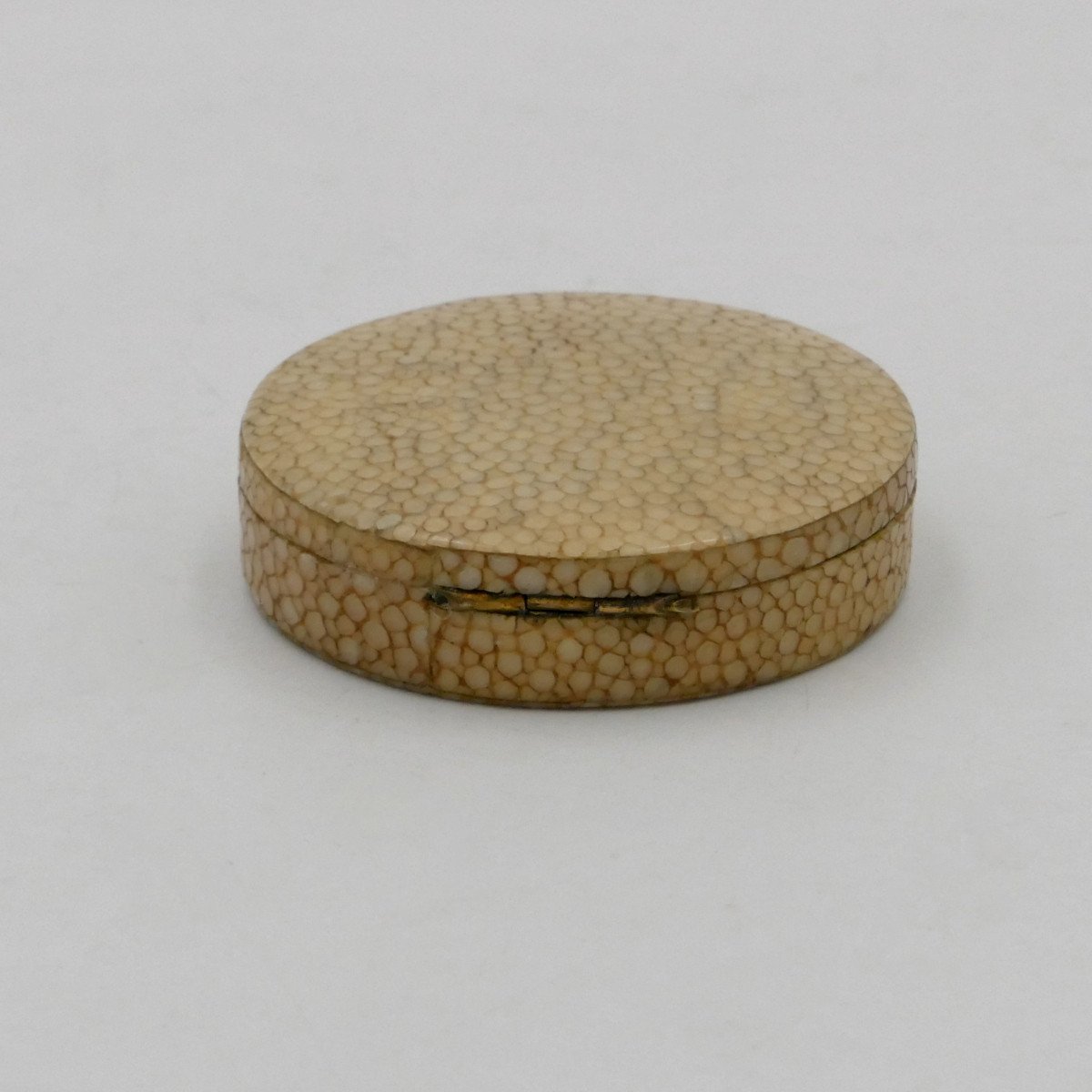 Powder Box Or Pill Box In Shagreen, Gilded Metal And Mirror, 1930.-photo-3
