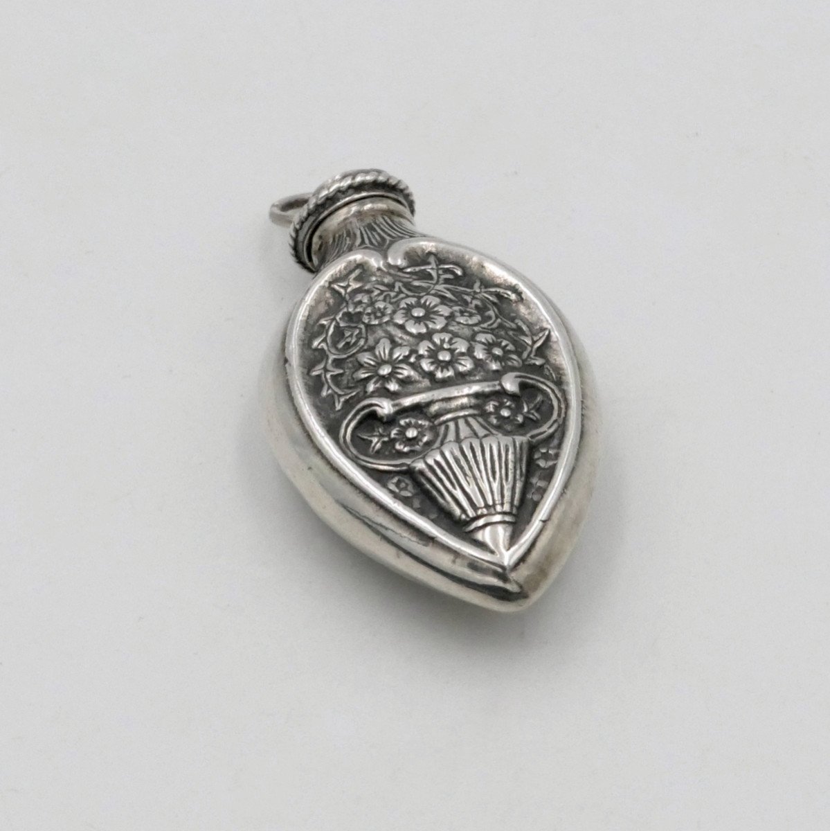 Flacon à Parfum Formant Pendentif, Argent Massif, Angleterre, Art Nouveau.-photo-3