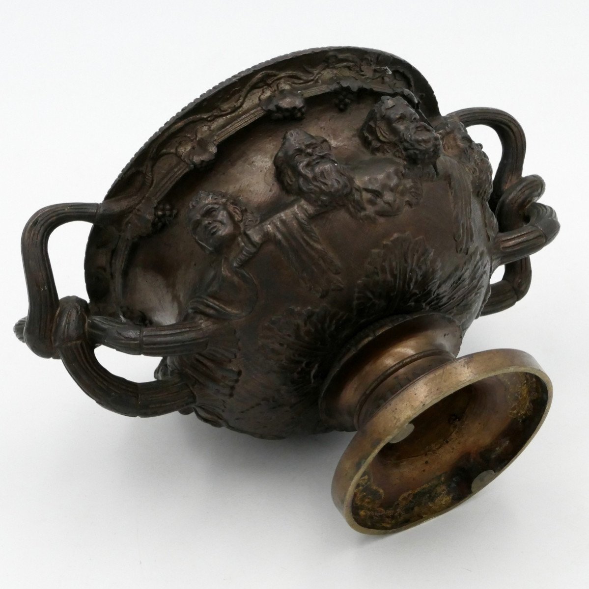 Bronze Cup Called “warwick Vase”, 19th Century. -photo-2