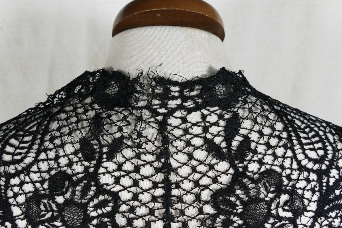 Hand Embroidered Black Lace Shawl Stole, Late 19th Century.-photo-2