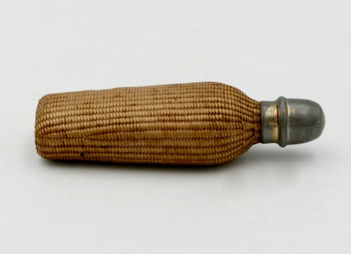 Early 20th Century Woven Straw Salt Bottle. -photo-4