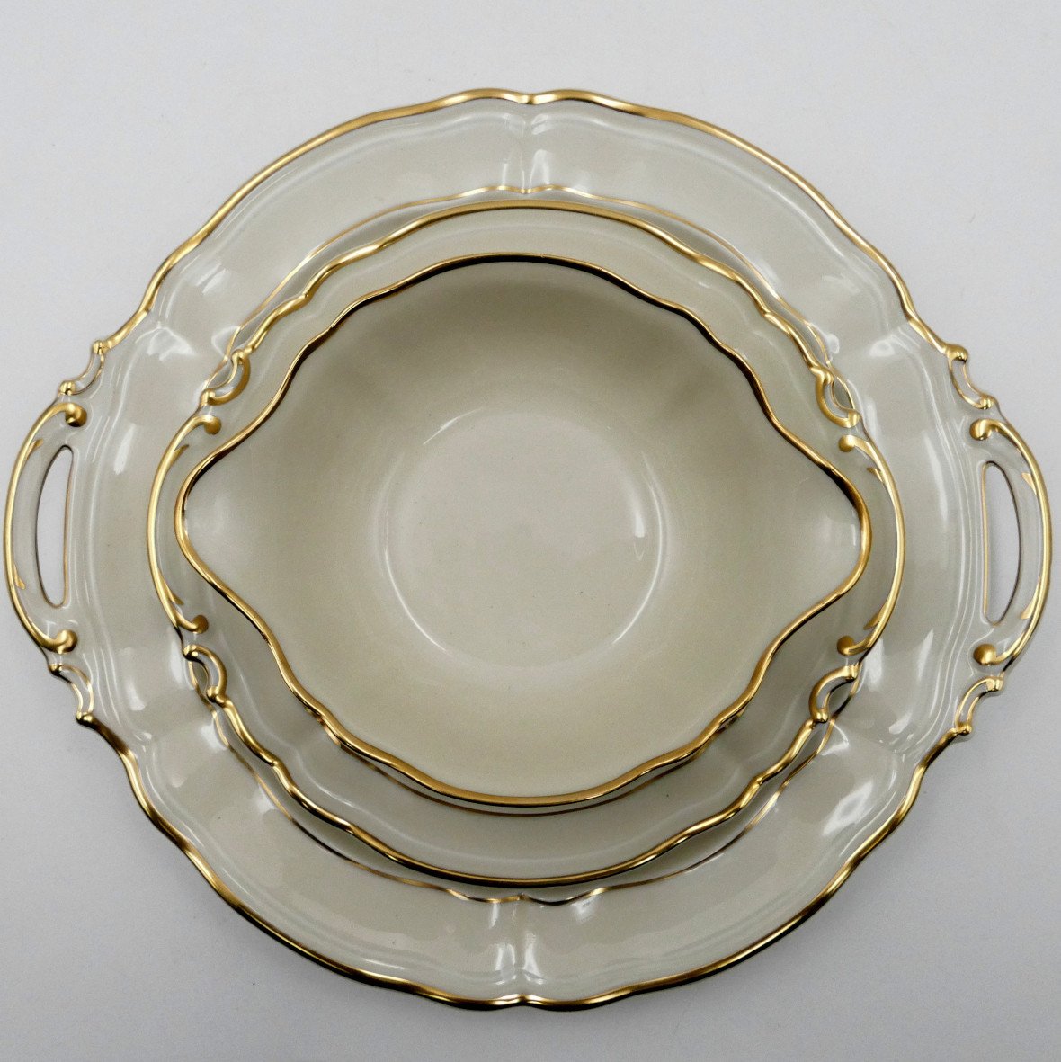 Bernardaud Limoges, Modèle Louis XV, 123 Pièces, Important Service De Table.-photo-7