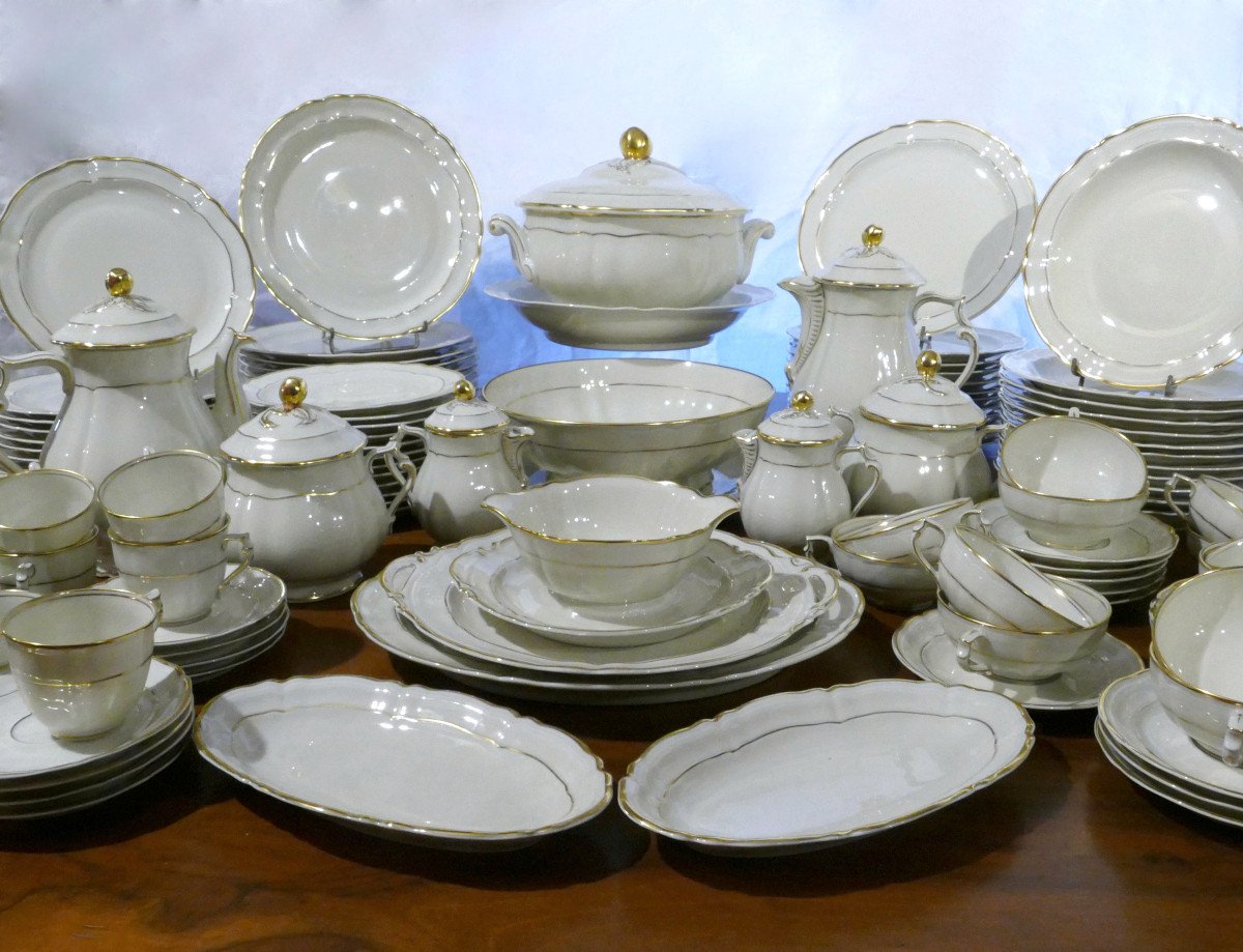 Bernardaud Limoges, Modèle Louis XV, 123 Pièces, Important Service De Table.