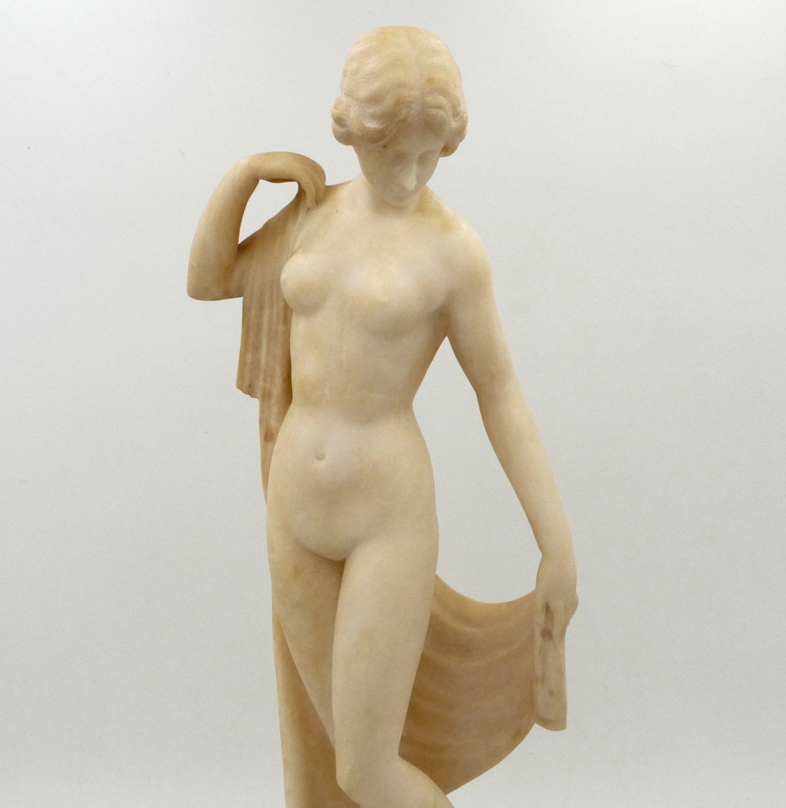 « Vénus Sortant Du Bain », Statue En Albâtre, Ou « Jeune Femme Au Drapé », Art Nouveau.-photo-3