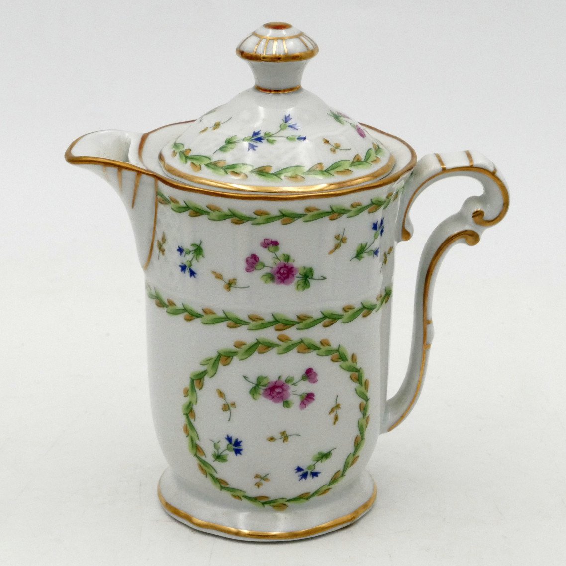 Bernardaud Limoges, Modèle Artois, Service à Café, XXe Siècle, Style Louis XVI. -photo-3