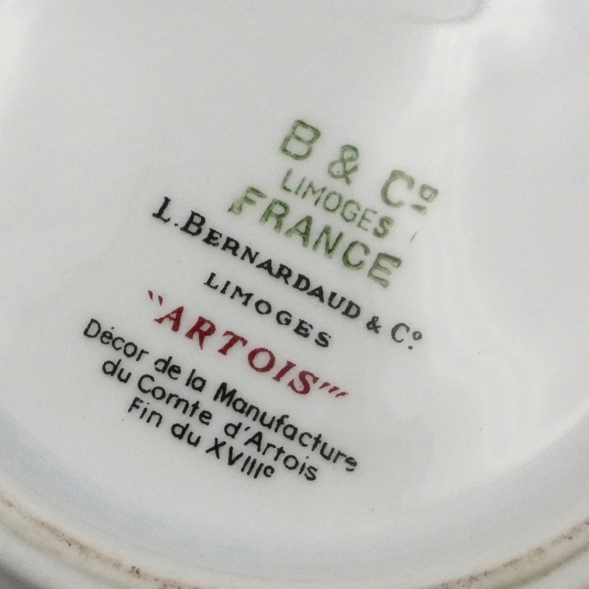 Bernardaud Limoges, Modèle Artois, Service à Café, XXe Siècle, Style Louis XVI. -photo-5