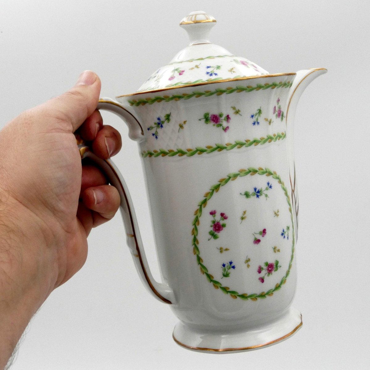 Bernardaud Limoges, Modèle Artois, Service à Café, XXe Siècle, Style Louis XVI. -photo-6