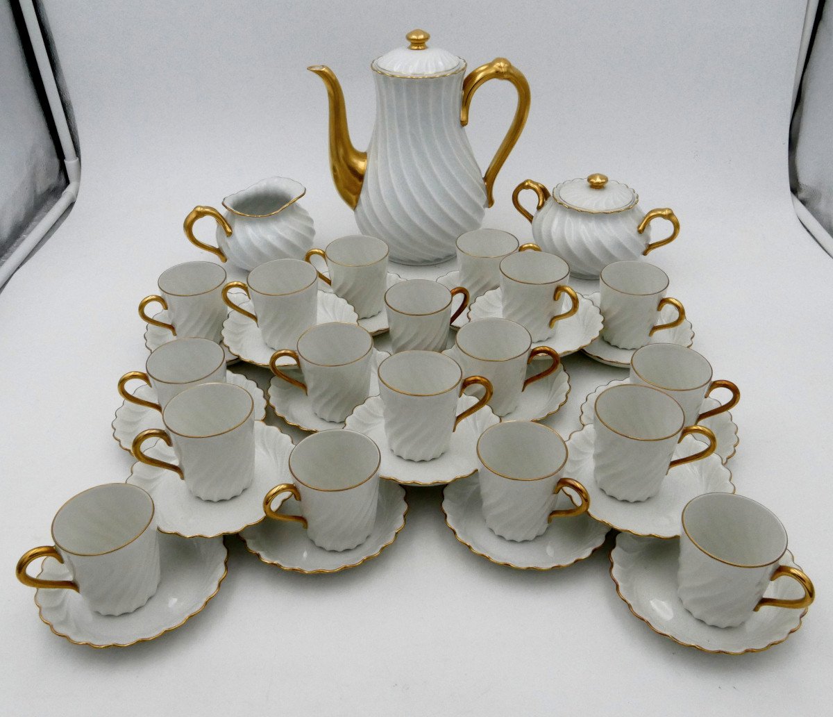 Haviland, Limoges, 138 Pieces, Large Twisted Dinner Service, White And Gold.-photo-3