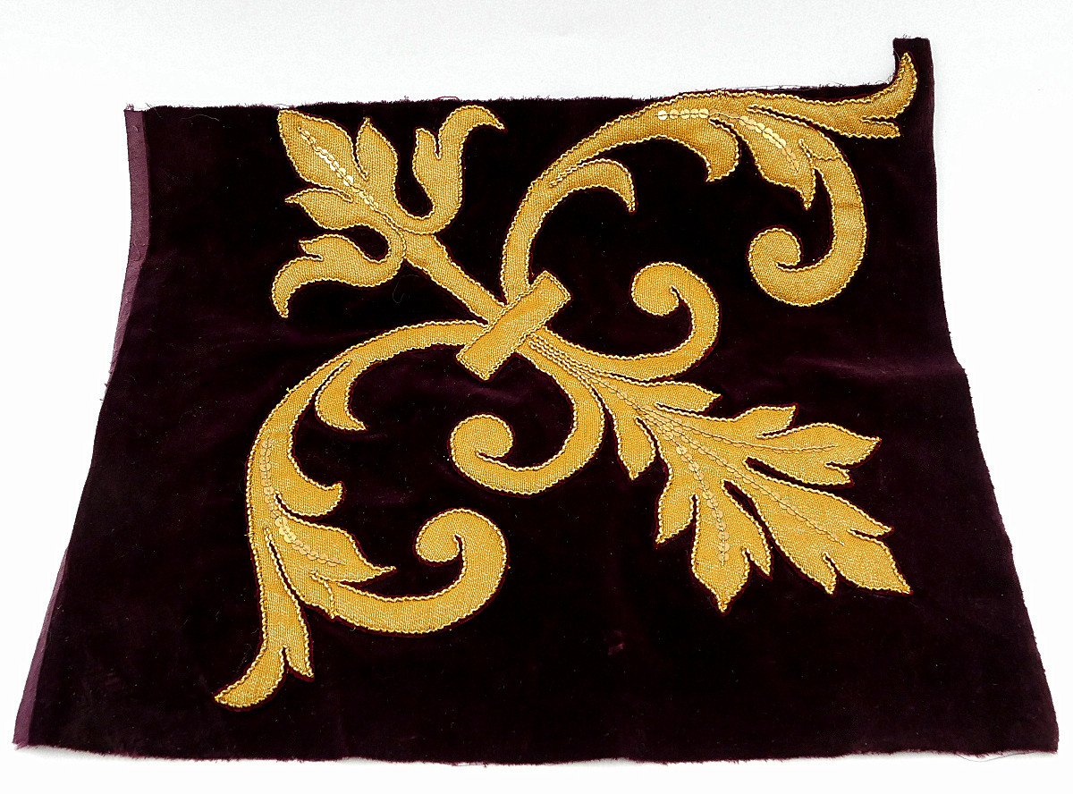 Four Purple Velvet Fabrics And Gold Embroidery, Napoleon III, 19th Century.-photo-4