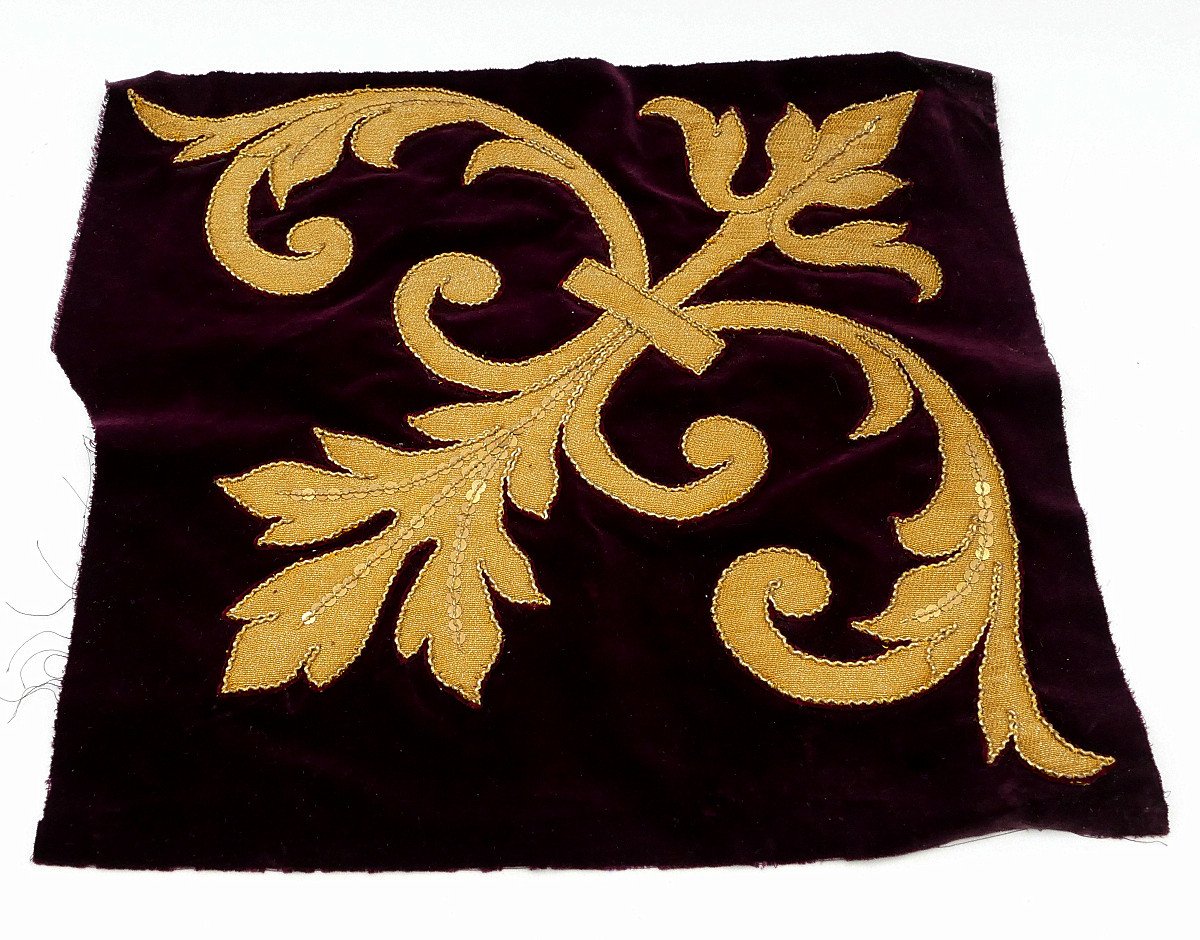 Four Purple Velvet Fabrics And Gold Embroidery, Napoleon III, 19th Century.-photo-4