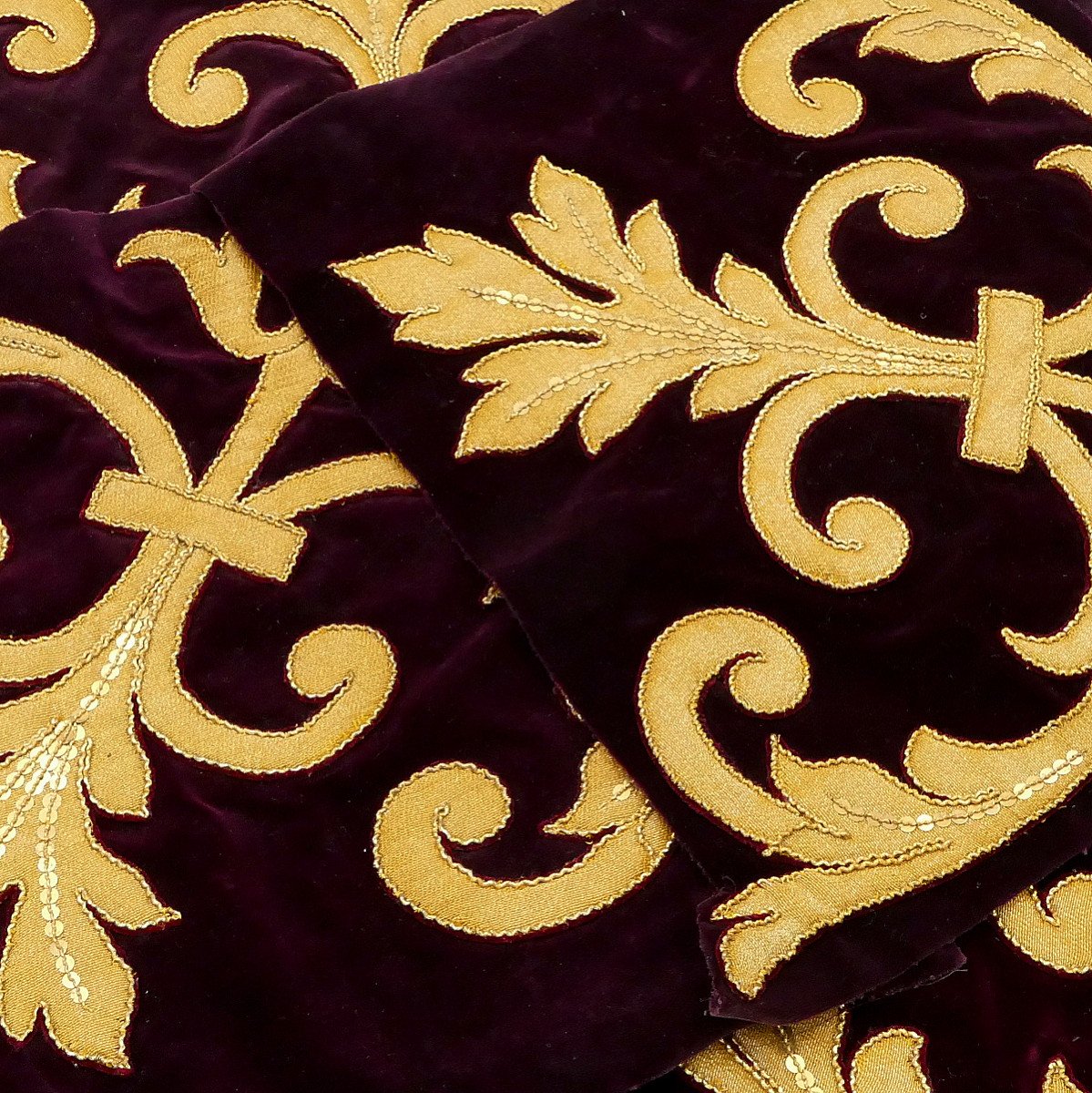 Four Purple Velvet Fabrics And Gold Embroidery, Napoleon III, 19th Century.-photo-6