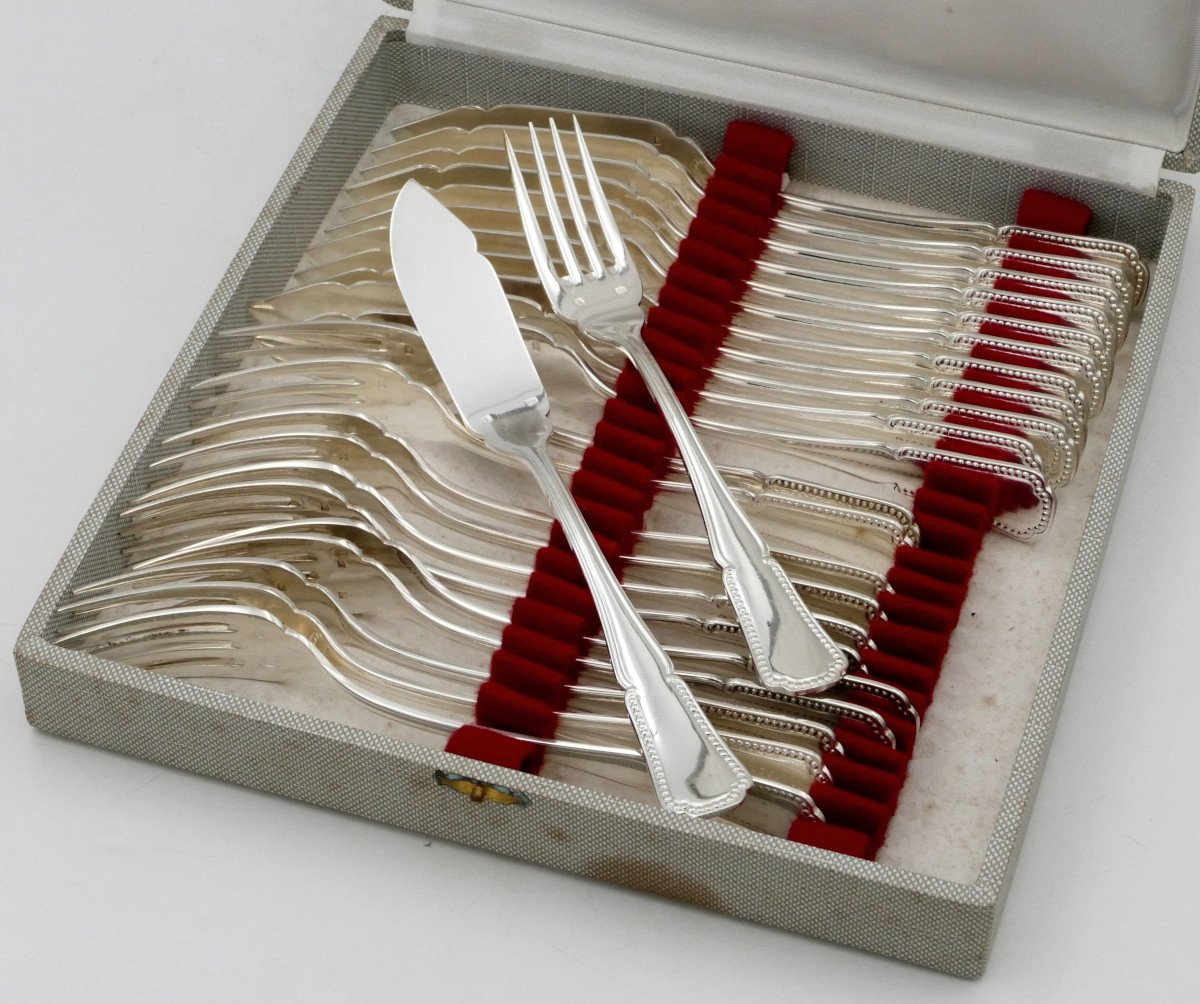 Important Silver Plated Metal Cutlery Set, 134 Pieces In Cases, 20th Century. -photo-3