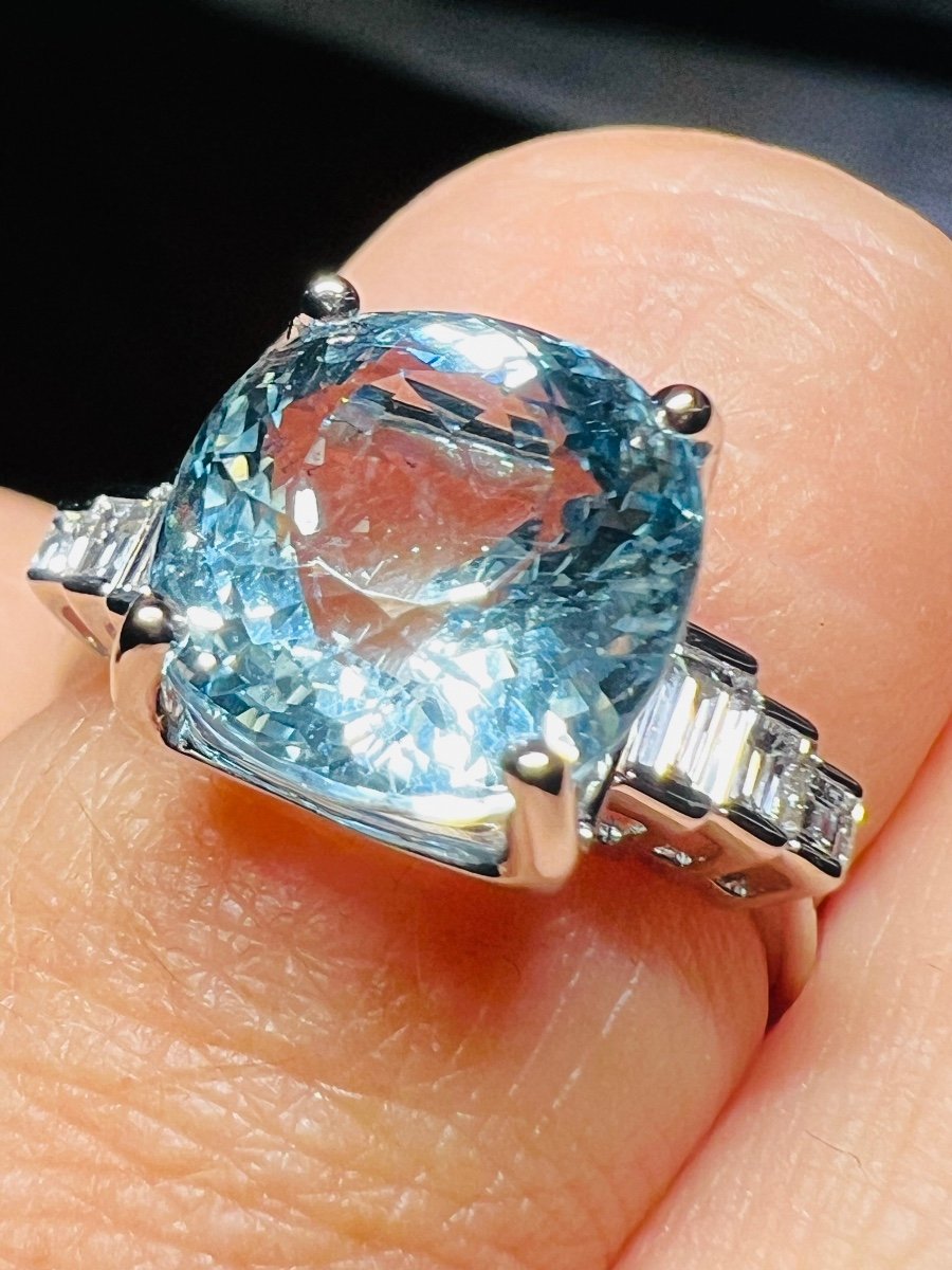 Aquamarine And Diamond Ring 18 Carat White Gold-photo-5