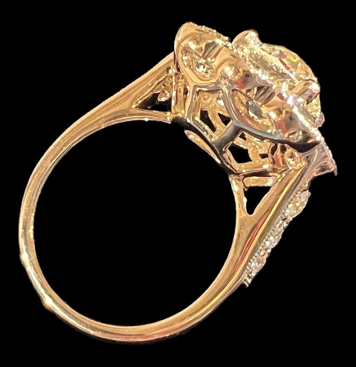 3.08 Carat Old Cut Diamond Ring, Surrounded By 2.85 Carats Modern Cut, 18ct Gold-photo-5