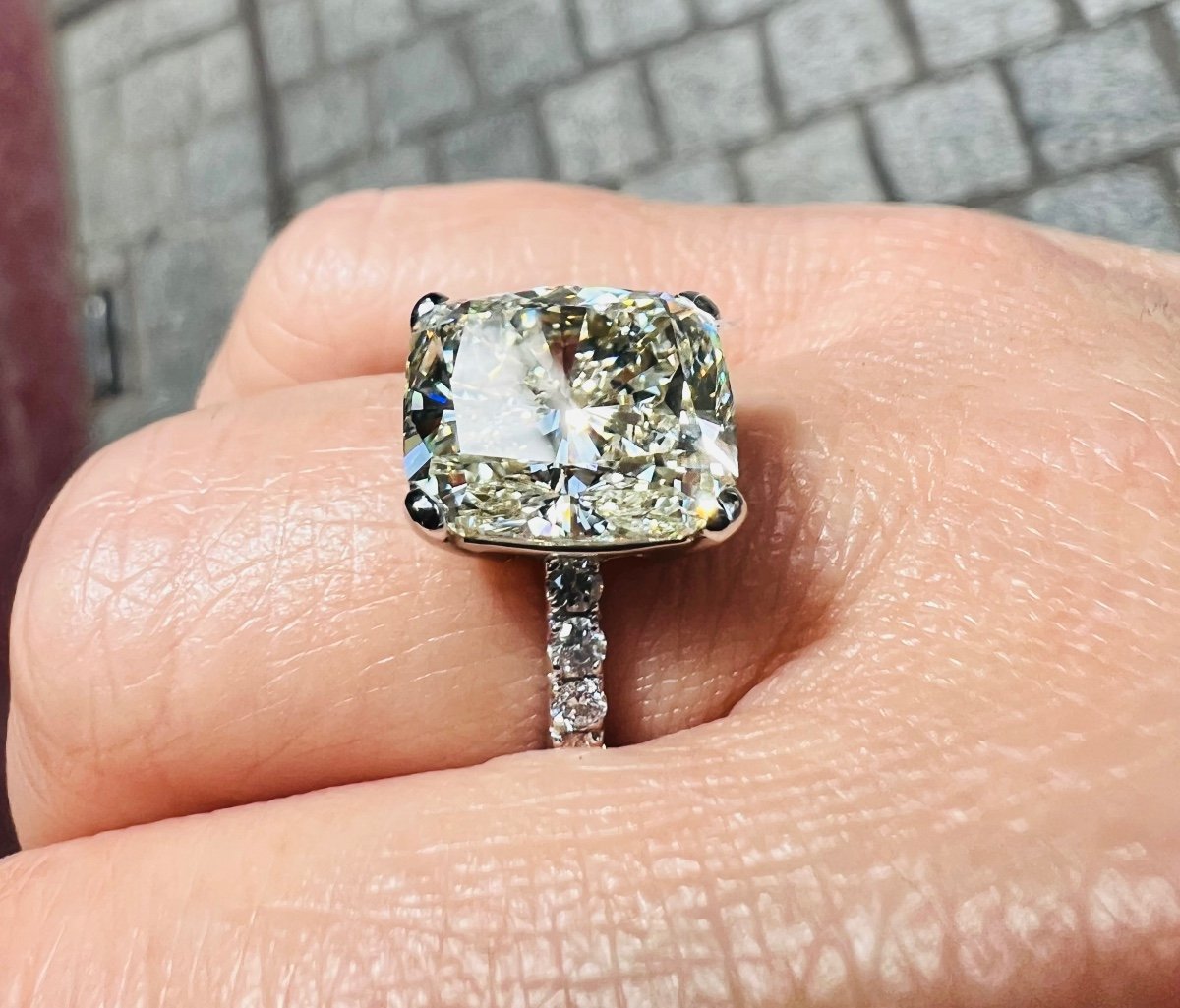 Engagement Ring 7.02 Carat Certified Diamond Ring Surrounded By Paving Diamonds-photo-2