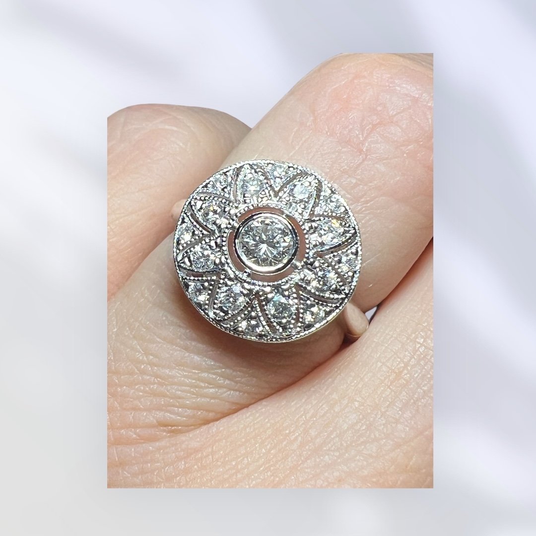 Ring “rosace Motif”, 0.58 Carat Pave Diamonds, Millegrain Setting, 18 Carat White Gold-photo-3