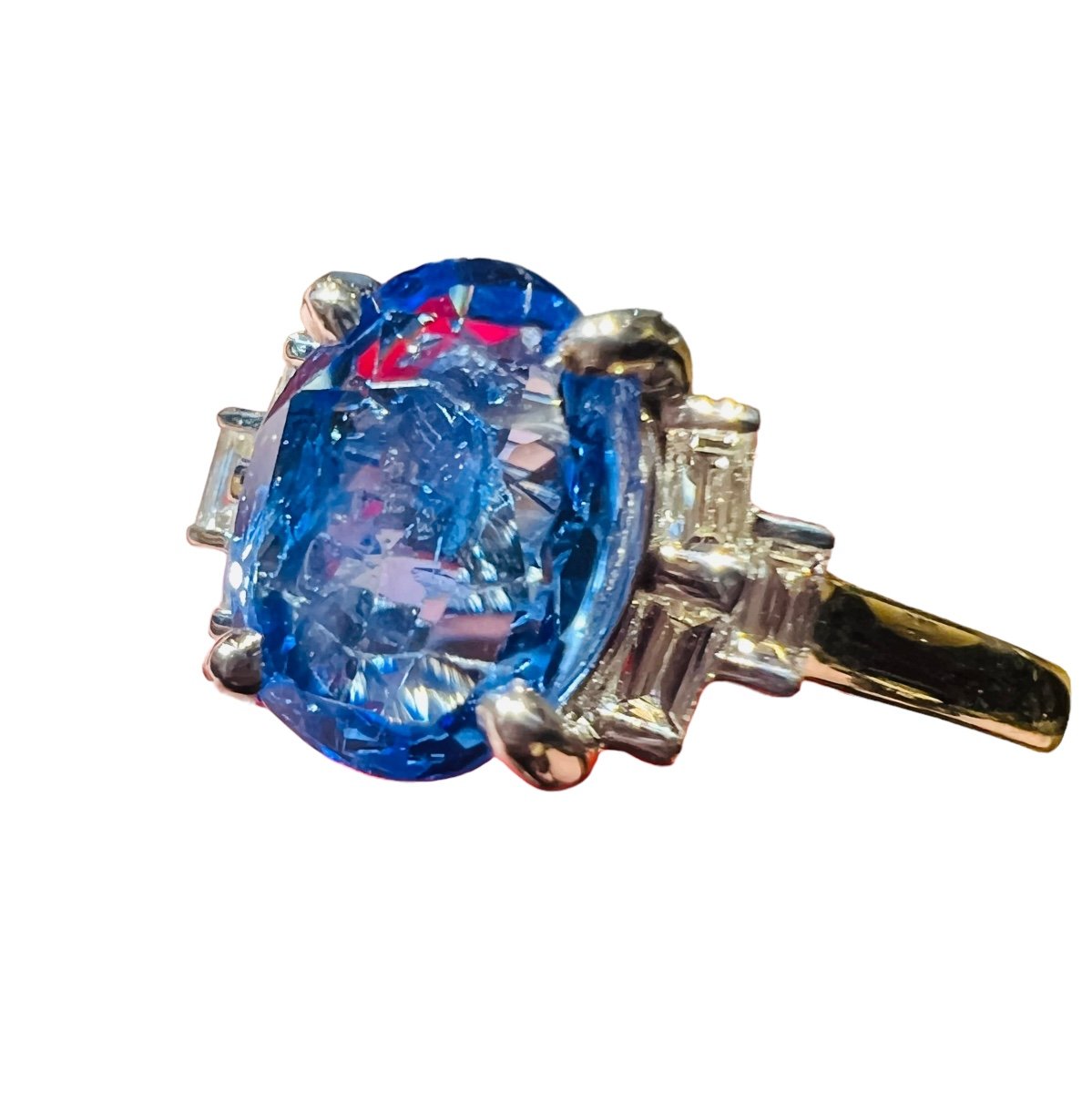 2.30 Ct Ceylon Sapphire Ring Surrounded By Calibrated Diamonds-photo-2