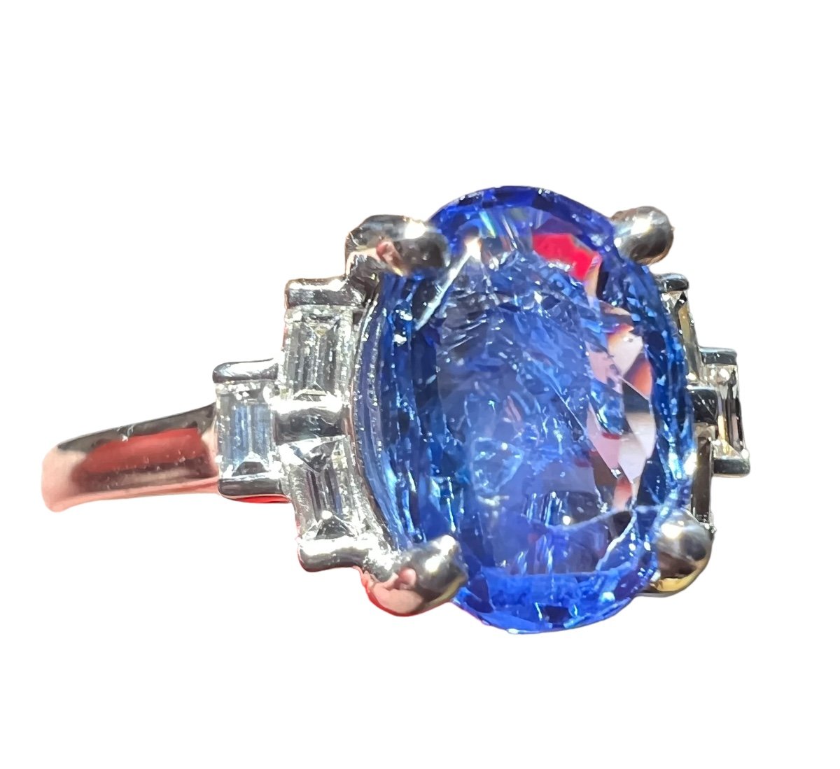 2.30 Ct Ceylon Sapphire Ring Surrounded By Calibrated Diamonds-photo-4