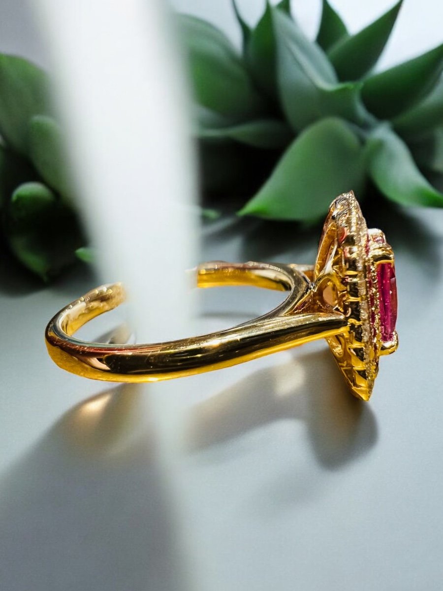 Pink Sapphire Ring 1.20 Carat Around Paved Diamonds And Pink Sapphires-photo-2