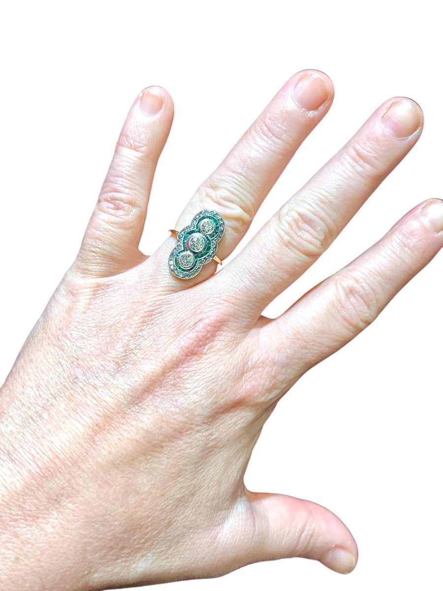 Fin 19 ème Siècle Ring Set With Diamonds, Emeralds In 18 Carat Gold-photo-4