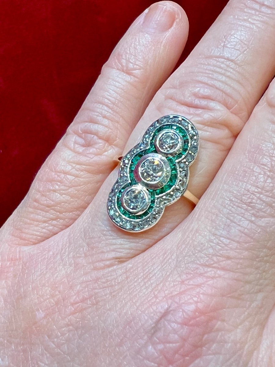 Fin 19 ème Siècle Ring Set With Diamonds, Emeralds In 18 Carat Gold-photo-4