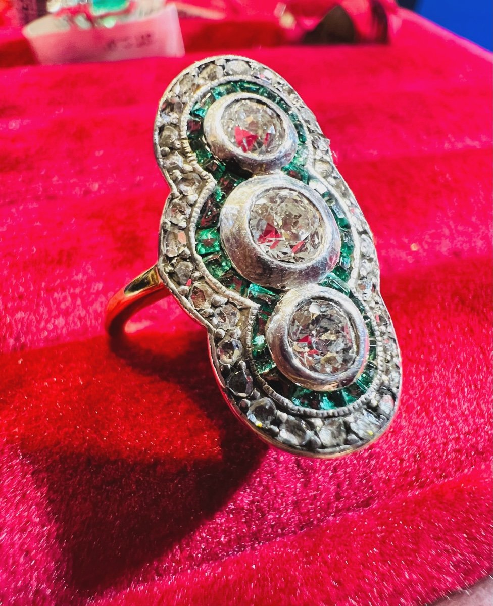 Fin 19 ème Siècle Ring Set With Diamonds, Emeralds In 18 Carat Gold-photo-5